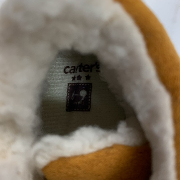 Carter’s baby duck boots, size 6-9M - Picture 6 of 7